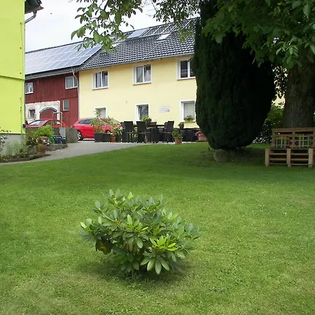In Beim Boehmischen Park, Cleaning Included *